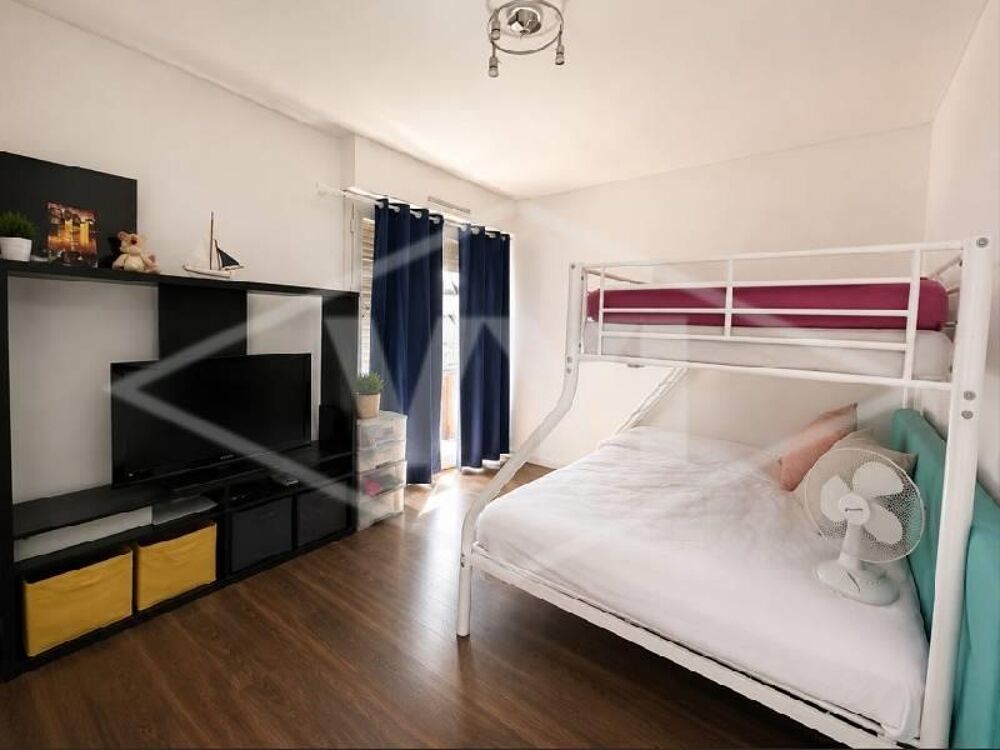 SPÉCIAL INVESTISSEUR !Dans un quartier animé, situé au 1....