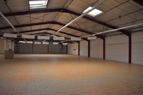   Location / Local commercial - 1050 m² 