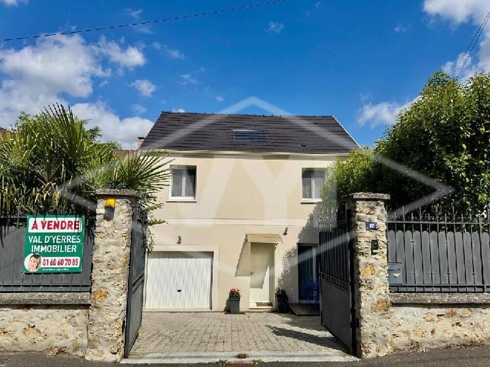 vente Maison - 5 pièce(s) - 93 m² Combs-la-Ville (77380)