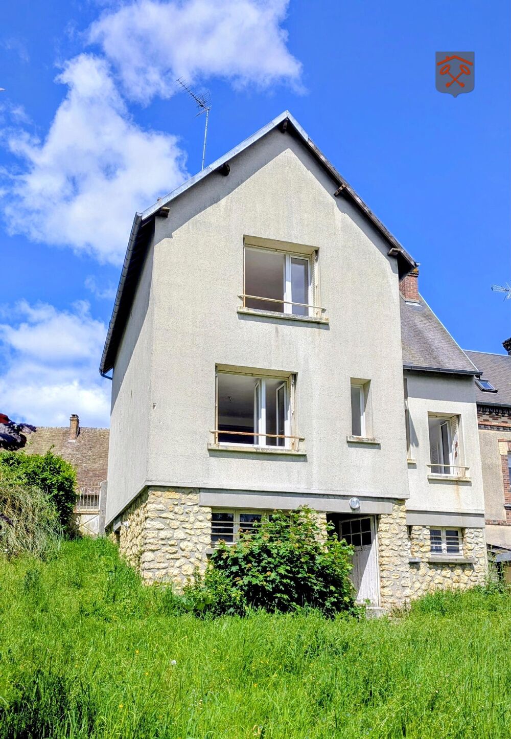 NEYT IMMOBILIER vous propose Réf 4876 à l'AIGLE.Maison ....