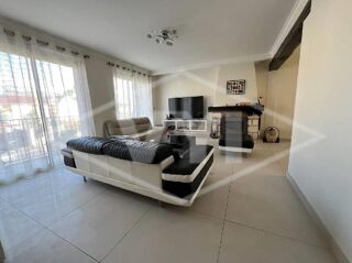  Maison � vendre 8 pi�ces 210 m�