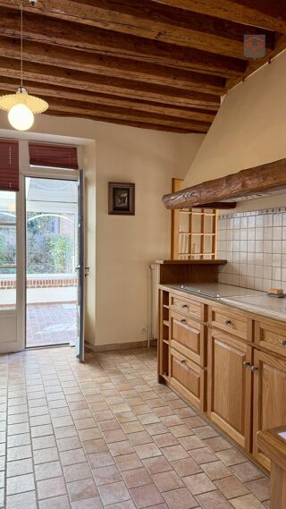  Maison � vendre 8 pi�ces 210 m�