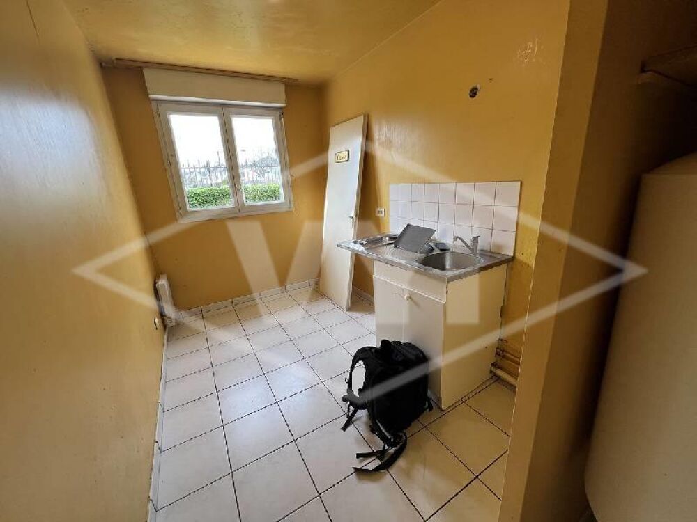 EXCLUSIVITÉ - F2 PROCHE GARE À PIEDNous vous proposons c....