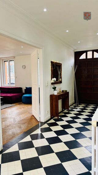  Maison � vendre 8 pi�ces 250 m�