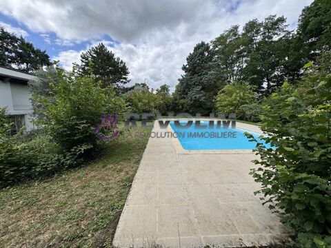   Vente Maison Maison - 9 pi�ce(s) - 259 m�