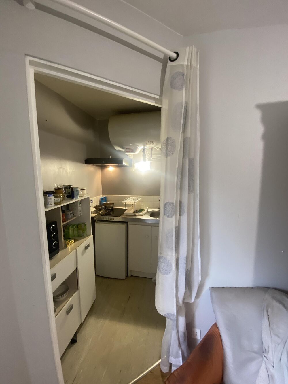 BAGNOLES-DE-L'ORNE  STUDIO 23 M² avec parking (possibil....