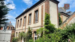  Maison  vendre 9 pices 240 m