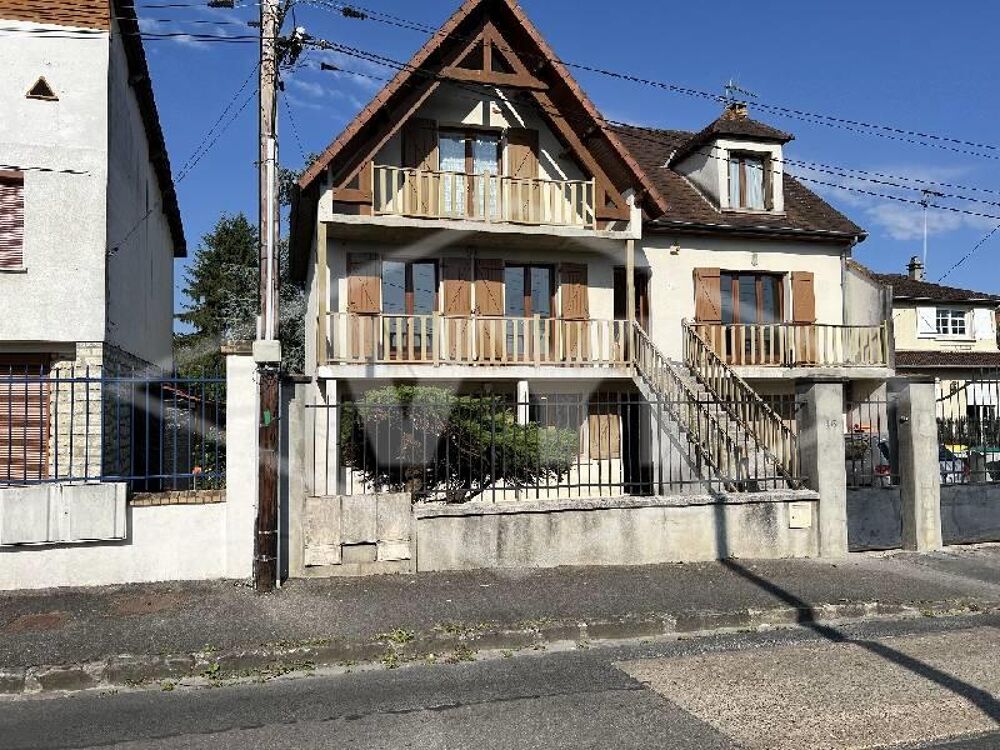 EXCLUSIVITÉ - MAISON FAMILIALE RARE SUR LE SECTEURSitué ....