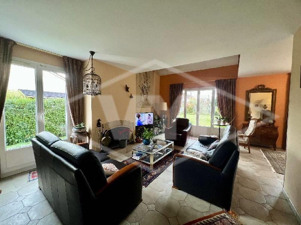 vente Maison - 6 pièce(s) - 150 m² Combs-la-Ville (77380)