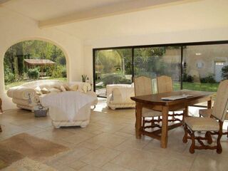  Maison  vendre 10 pices 305 m