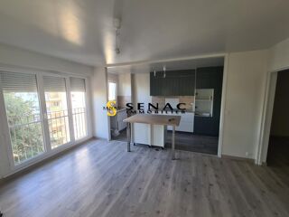 Appartement à louer 4 pièces 85 m²