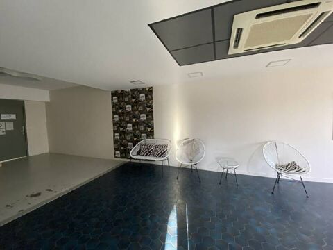   Location / Bureau - 616 m 