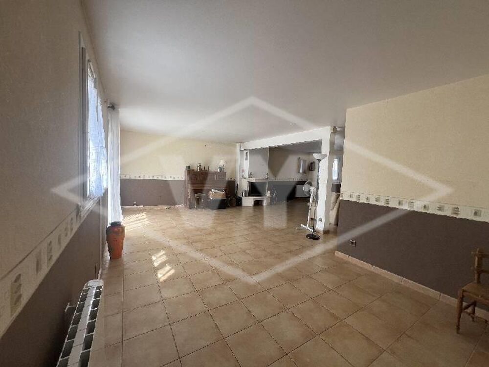 vente Maison - 8 pièce(s) - 160 m² Combs-la-Ville (77380)