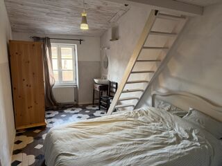  Appartement à louer 1 pièce 100 m²