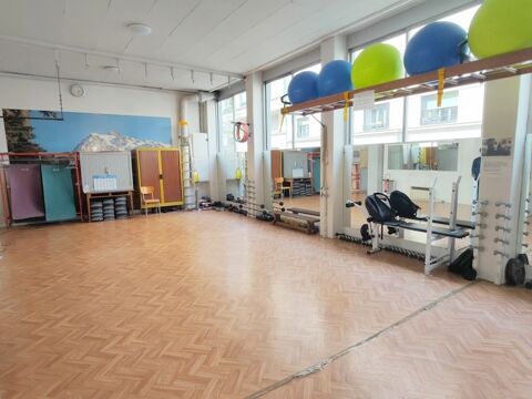   Vente / Local Commercial - 180 m² 