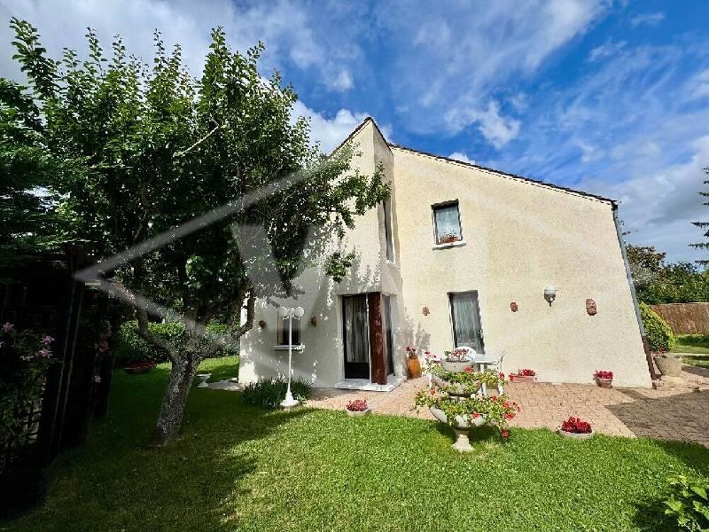 vente Maison - 5 pièce(s) - 159 m² Combs-la-Ville (77380)