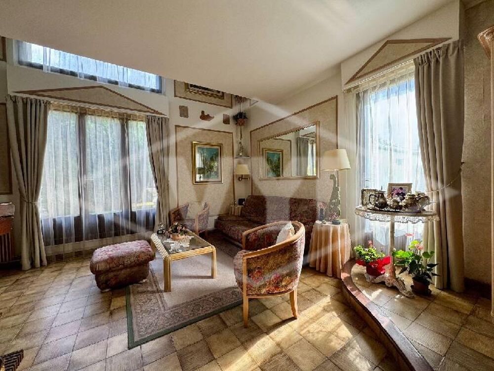 vente Maison - 5 pièce(s) - 159 m² Combs-la-Ville (77380)