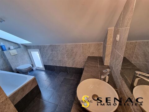  Maison  louer 6 pices 93 m