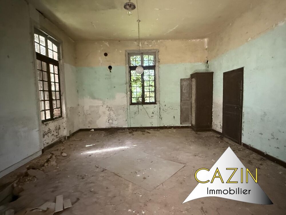 Potentiel à rénover pouvant atteindre 400m² hab.Une prop....