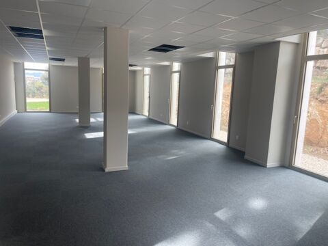 &Agrave; louer, un local d'une surface de 93,5 m&sup2; &agrave; Aix en P... 2119 13100 Aix en provence